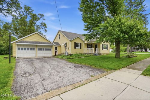 700 Woodworth Dr, Findlay, OH, 45840-6368 | Card Image