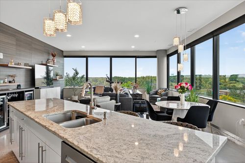 unit-513-5601 Smetana Dr, Minnetonka, MN, 55343-9190 | Card Image