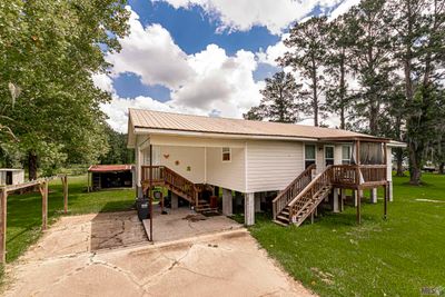 46142 S La Hwy 936, House other with 3 bedrooms, 2 bathrooms and null parking in St Amant LA | Image 1