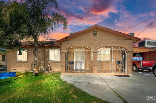 2329 Patton St, Delano, CA, 93215 | Card Image