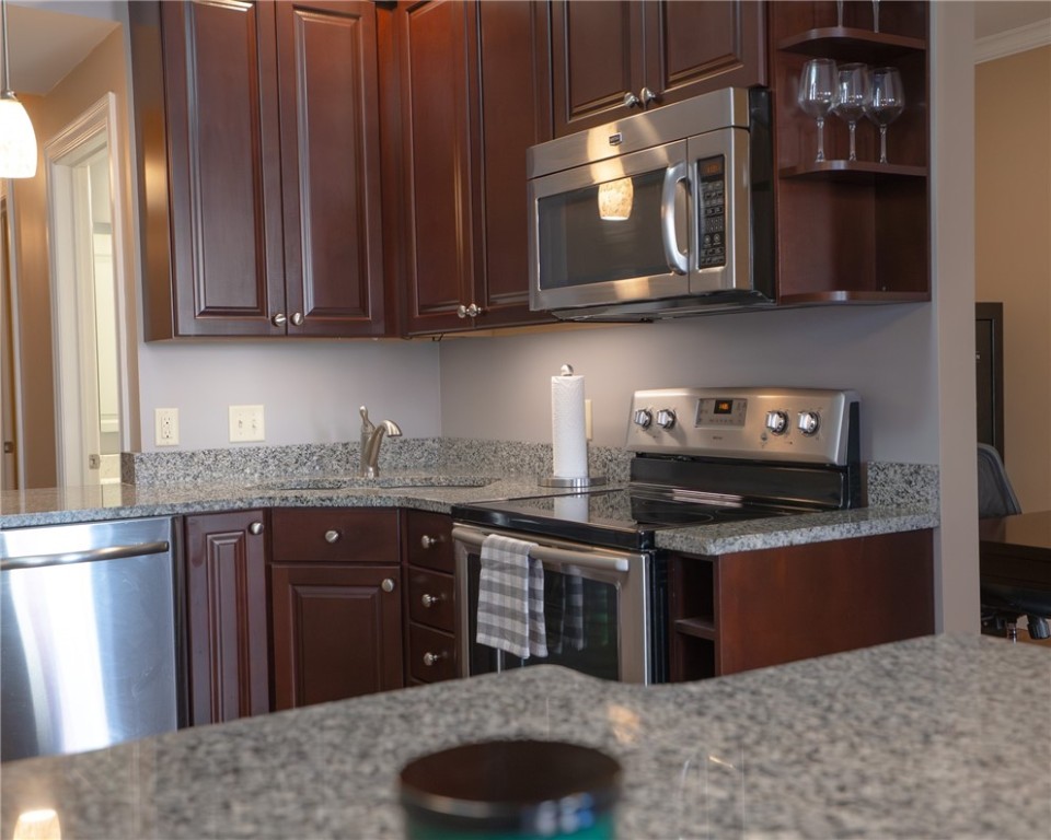 Residential Lease in Corning City 4