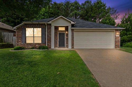 203 Claire Ln, Longview, TX, 75605 | Card Image