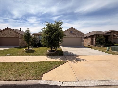 209 Irish Moss Dr, Haslet, TX, 76052-3161 | Card Image