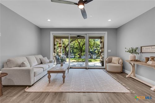 apt-114-540 River Run, New Braunfels, TX, 78132-2159 | Card Image
