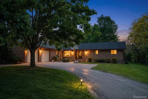 37735 Santa Anna Street, Clinton Charter Township, MI, 48036 | Card Image