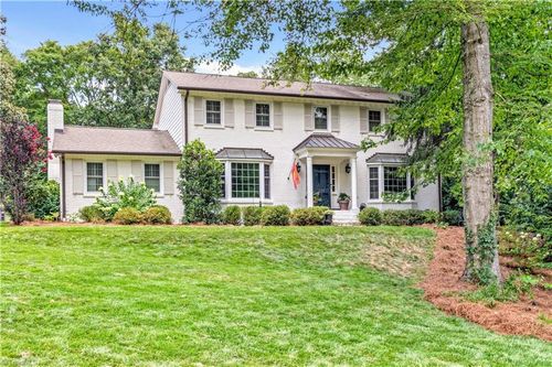 371 Staffordshire Rd, Winston-Salem, NC, 27104-1508 | Card Image