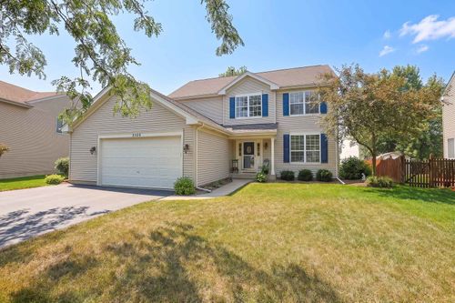 3105 Merrywell Ct, Carpentersville, IL, 60110-3423 | Card Image