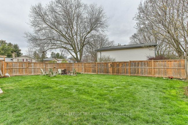 834 Viscount Rd, House other with 3 bedrooms, 2 bathrooms and 4 parking in London ON | Image 34