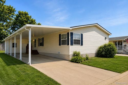 312 Cranberry Beach Blvd, White Lake, MI, 48386-1996 | Card Image