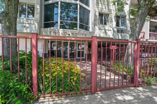 unit-310-850 Atlantic St, Bridgeport, CT, 06604-5273 | Card Image