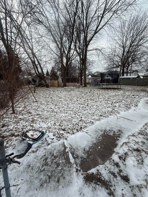 3102 N Water St, Bay City, MI, 48708-5456 | Card Image