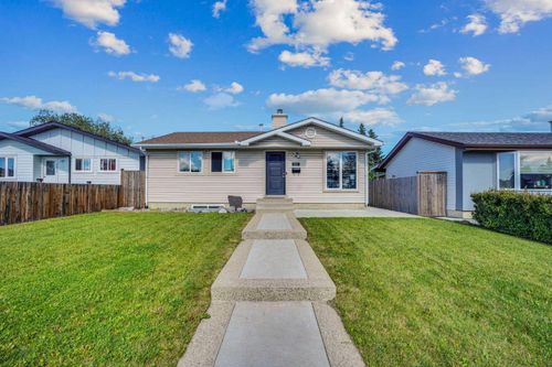 1527 Maitland Dr Ne, Calgary, AB, T2A5V2 | Card Image