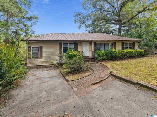 1733 Faircrest Dr, HUEYTOWN, AL, 35023-2921 | Card Image