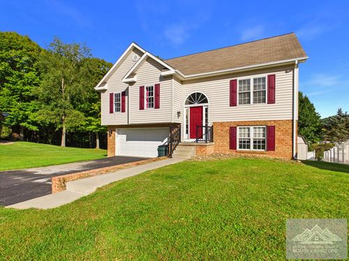 476 Brandon Dr., Bluefield, VA, 24605 | Card Image