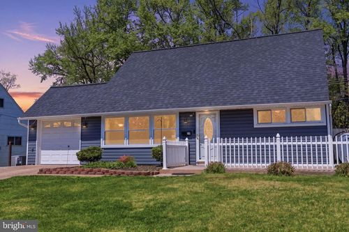 25 Vermillion Ln, LEVITTOWN, PA, 19054-1011 | Card Image