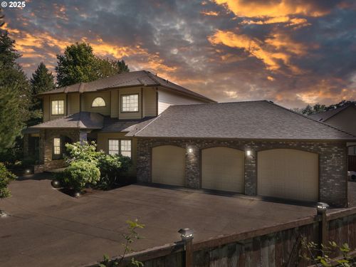 37310 Fawn Dr, Lebanon, OR, 97355-9254 | Card Image