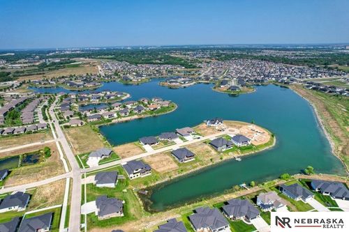 10341 Wayborough Ln, Lincoln, NE, 68527-1701 | Card Image