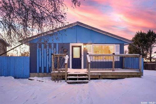 3581 33rd St W, Saskatoon, SK, S7L4P6 | Card Image