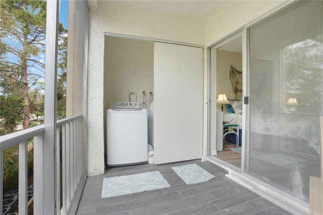 washer/dryer in unit | Image 13