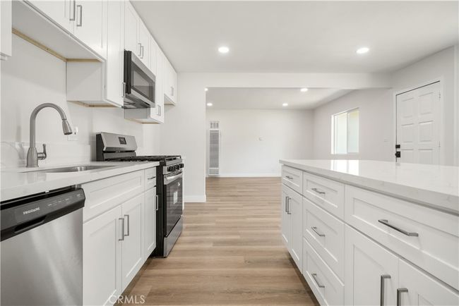 1151 Grand Ave, House other with 4 bedrooms, 2 bathrooms and 2 parking in Colton CA | Image 6