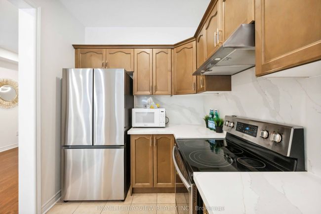 147 Collin Crt, House attached with 3 bedrooms, 3 bathrooms and 2 parking in Richmond Hill ON | Image 14