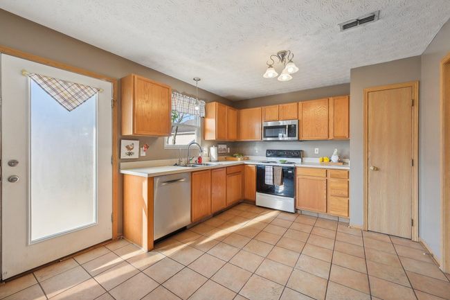 5307 Valley Forge St, Condo with 3 bedrooms, 3 bathrooms and null parking in Orient OH | Image 23