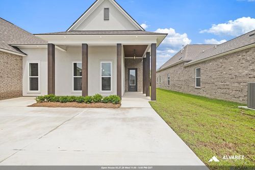 9915 Oak Colony Dr, Baton Rouge, LA, 70817-5549 | Card Image