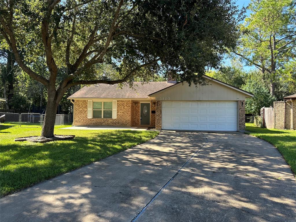 Woodville Ln, Pearland, TX 77584