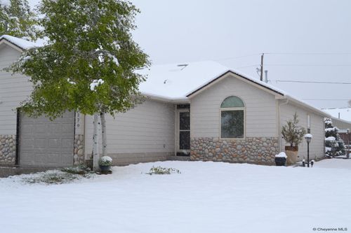 3220 Rock Springs St, Cheyenne, WY, 82001 | Card Image