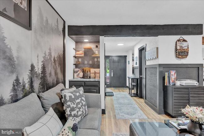 823 Crest Pines Ln, Townhouse with 3 bedrooms, 3 bathrooms and null parking in Pocono Pines PA | Image 9