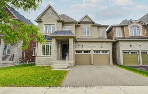 102 Joseph Hartman Cres, Aurora, ON, L4G1C9 | Card Image