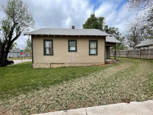 1801 E Park Pl, Oklahoma City, OK, 73117-3657 | Card Image