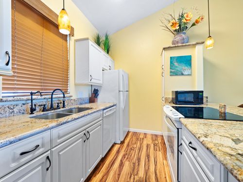 apt-a206-75-6081 Alii Dr, Kailua Kona, HI, 96740-4304 | Card Image