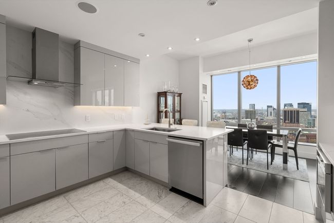 PH2B - 1 Avery St, Condo with 3 bedrooms, 5 bathrooms and null parking in Boston MA | Image 17