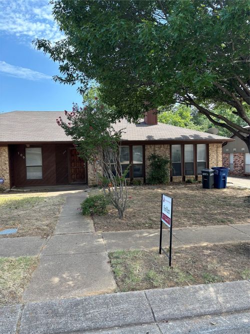 111 Glade Shadow Dr, Euless, TX, 76039-7897 | Card Image
