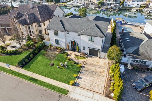 2854 Whaleneck Dr, Merrick, NY, 11566-5304 | Card Image
