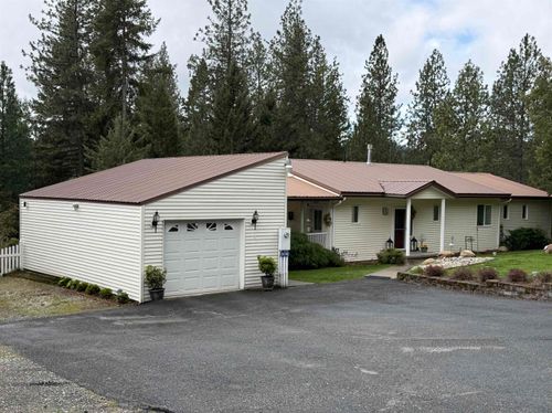2419 Q Sand Canyon Rd, Chewelah, WA, 99109-9566 | Card Image