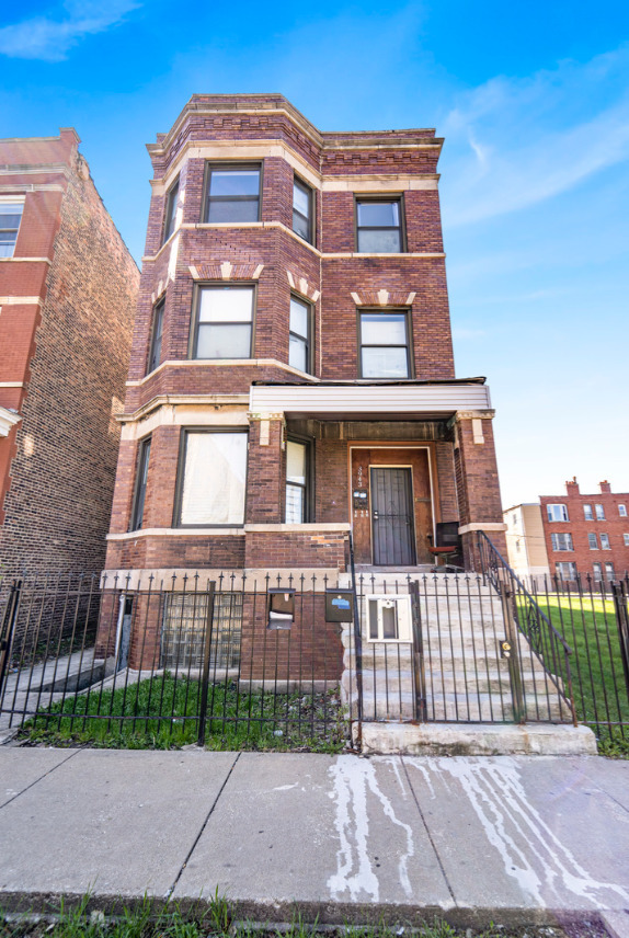 Residential Income in Chicago