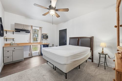 156 Howard Newby Ln, Springtown, TX, 76082-6076 | Card Image