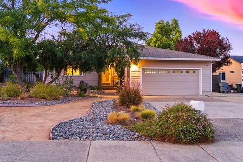 2812 Starlight Blvd, Redding, CA, 96001-3438 | Card Image