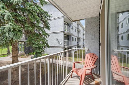 202c-5601 Dalton Dr Nw, Calgary, AB, T3A2E2 | Card Image