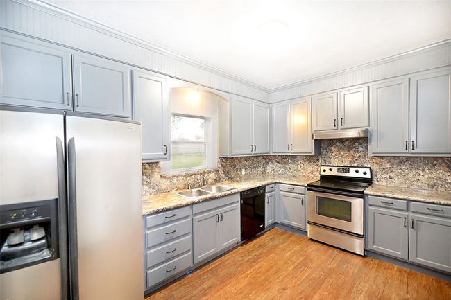 304 Rock Hill Rd, House other with 2 bedrooms, 1 bathrooms and null parking in Bowie TX | Image 10