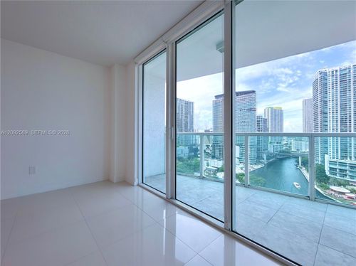 2307-31 Se 5th St, Miami, FL, 33131-2503 | Card Image