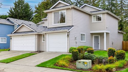 22743 Se 242nd Pl, Maple Valley, WA, 98038-5832 | Card Image
