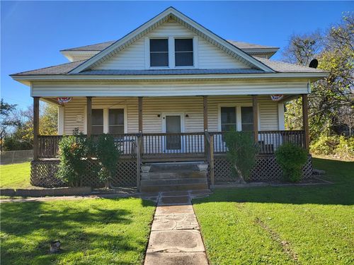 426 N Houston St, Lorena, TX, 76655-9742 | Card Image