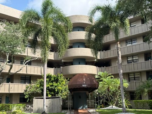 407-900 Colony Point Cir, Pembroke Pines, FL, 33026-2935 | Card Image