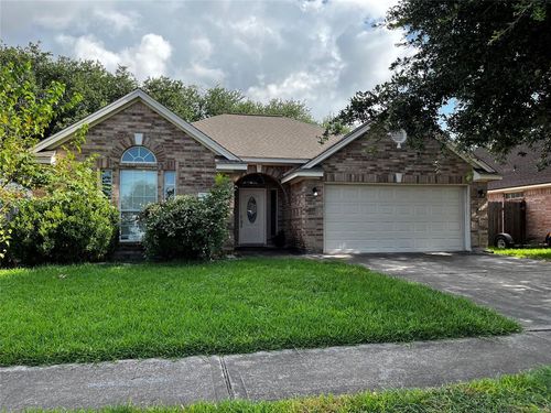 827 Hartman Dr, Baytown, TX, 77521-3466 | Card Image