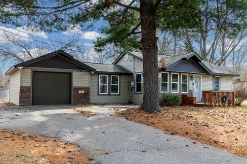 7544 Douglas Dr N, Brooklyn Park, MN, 55443-2932 | Card Image