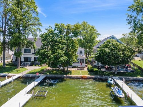 11523 N Crowdale Dr, Syracuse, IN, 46567-8698 | Card Image