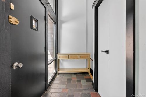 40 Felter Hill Rd, Monroe, NY, 10950-4759 | Card Image